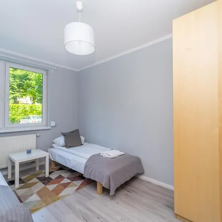 Rodzinny 3city Z 5 Sypialniami I Ogrodkiem By Renters *