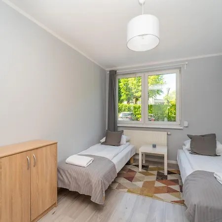 Rodzinny 3city Z 5 Sypialniami I Ogrodkiem By Renters