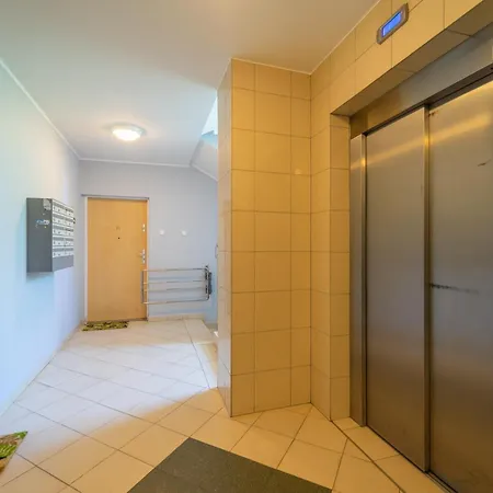 Rodzinny 3city Z 5 Sypialniami I Ogrodkiem By Renters *